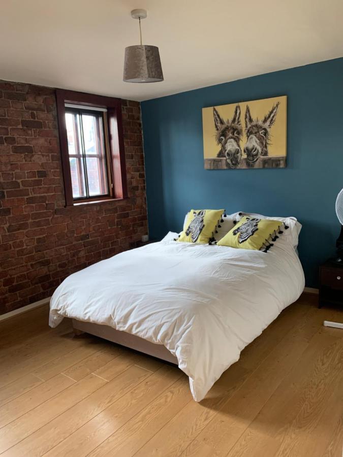 2 Bed Duplex Penthouse Apartment By Mathew Street Sleeps 6 Liverpool Buitenkant foto