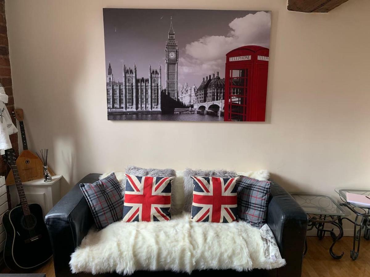 2 Bed Duplex Penthouse Apartment By Mathew Street Sleeps 6 Liverpool Buitenkant foto